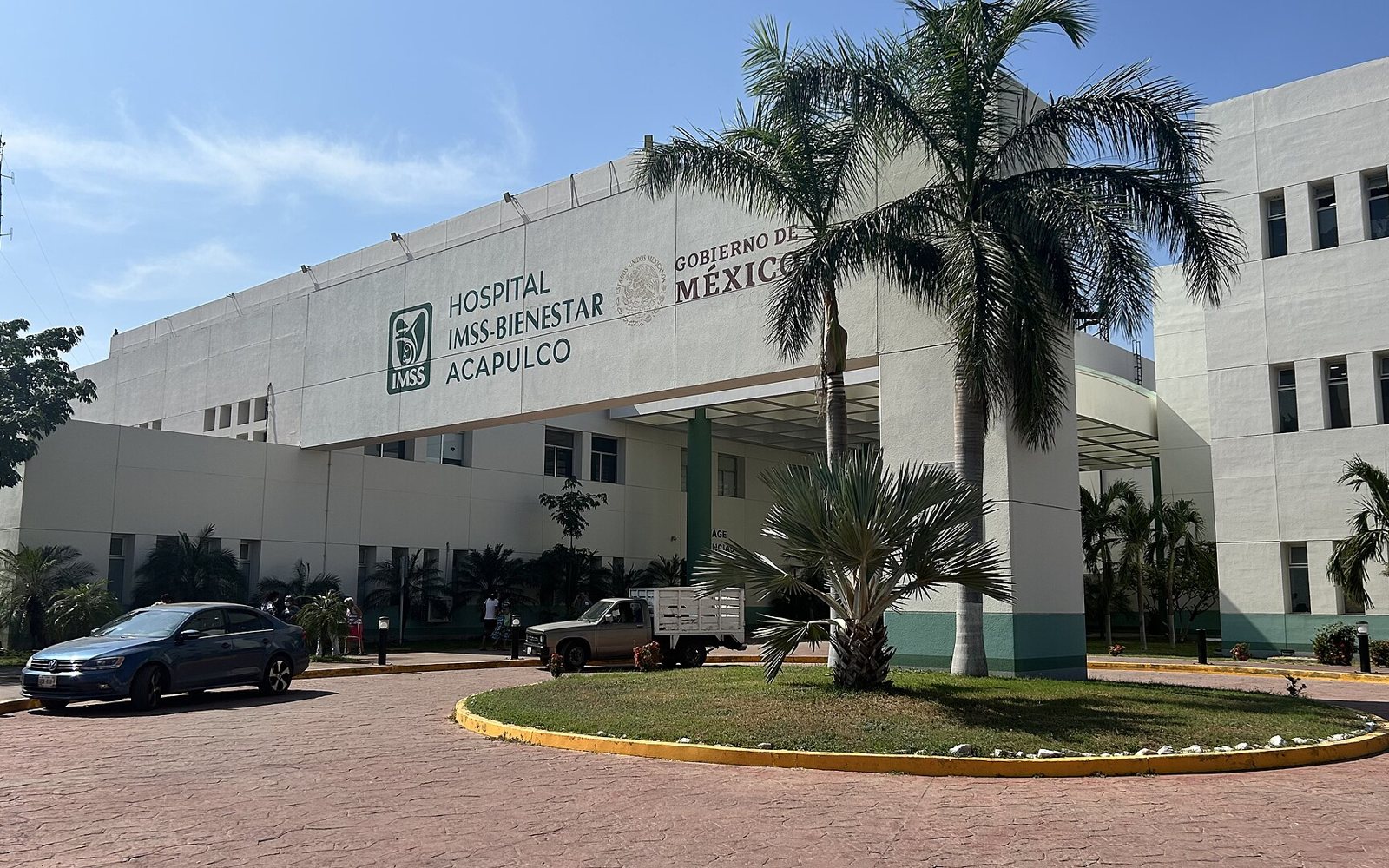 Hospital General de Acapulco, main entrance
